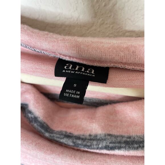 a.n.a Pink and Gray Stripped off the shoulder Long Sleeve Basic Sweater sz small - Picture 3 of 5